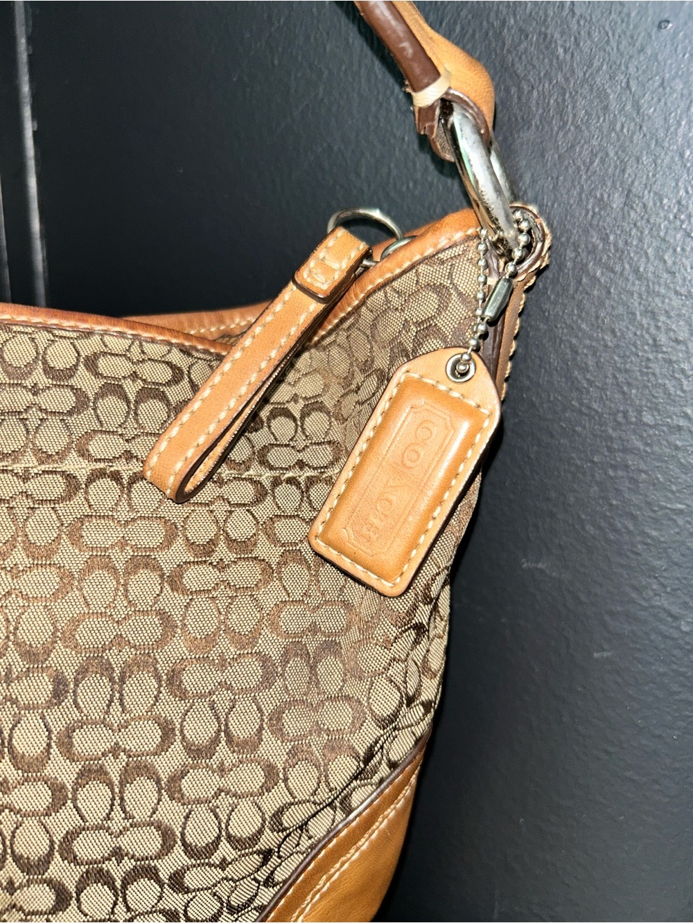 Coach 2007 Y2K Mini Kissing C Signature Monogram Tan Soho Hobo Shoulder Bag - Picture 4 of 15